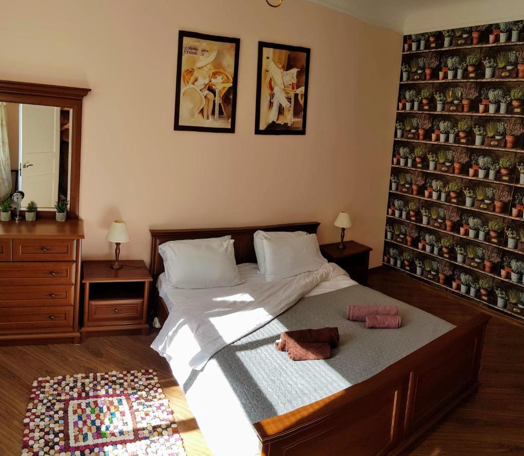 Kyiv Top Location 60M2 Apt In Old City Fast Wifi Selfchekin Екстер'єр фото